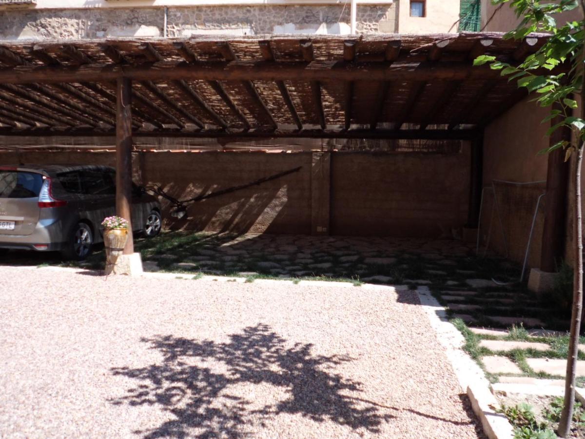 Alojamiento Rural Tres Palacios مولينا دي أراغون المظهر الخارجي الصورة
